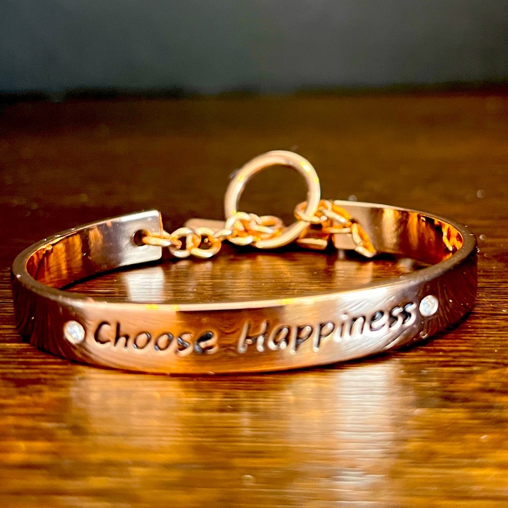 BCBG Gold Inspiration "CHOOSE HAPPINESS" Bangle Cuff Bracelet Costume Jewelry